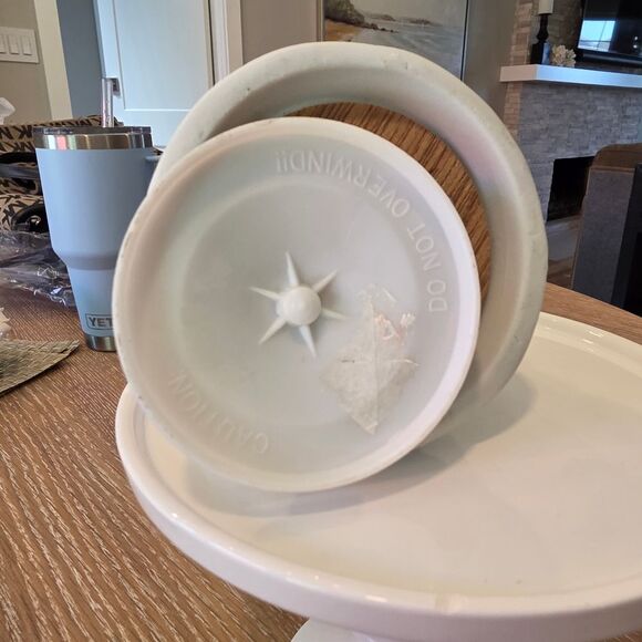 Vintage Musical Turning Cake Topper Ceramic Boy & Girl Pastel Wind Up Box - Picture 4 of 5